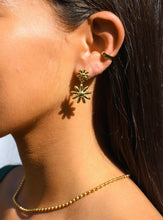 Load image into Gallery viewer, DAPHNE EARRINGS
