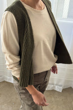 Load image into Gallery viewer, GRANNY COTTON SWEATER VEST - OLIVE GREEN
