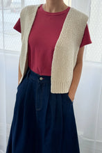 Load image into Gallery viewer, GRANNY COTTON SWEATER VEST - NATUREL

