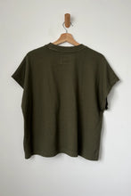 Load image into Gallery viewer, JEANNE TEE - OLIVE GREEN
