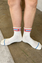 Load image into Gallery viewer, EMBROIDERED GIRLFRIEND SOCKS - LECHE + HEART
