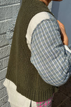 Load image into Gallery viewer, GRANNY COTTON SWEATER VEST - OLIVE GREEN
